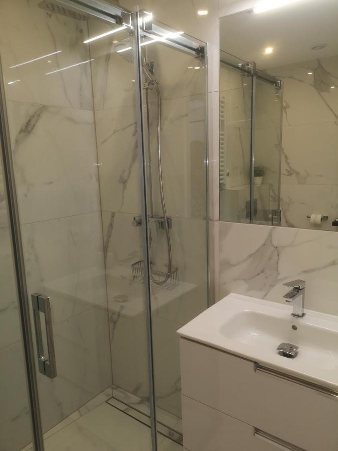 Apartament Z Widokiem Na Morze W Kompleksie Hevenia 里沃 外观 照片